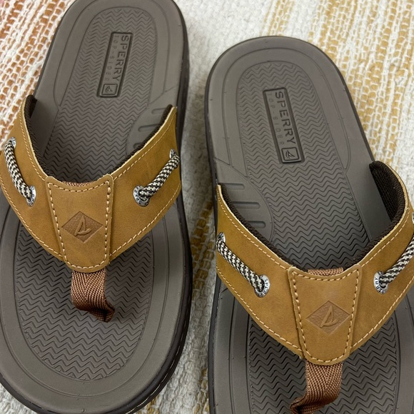 NEW MEN'S SPERRY PENSACOLA THONG FLIP-FLOPS 🤎 - Picture 3 of 7